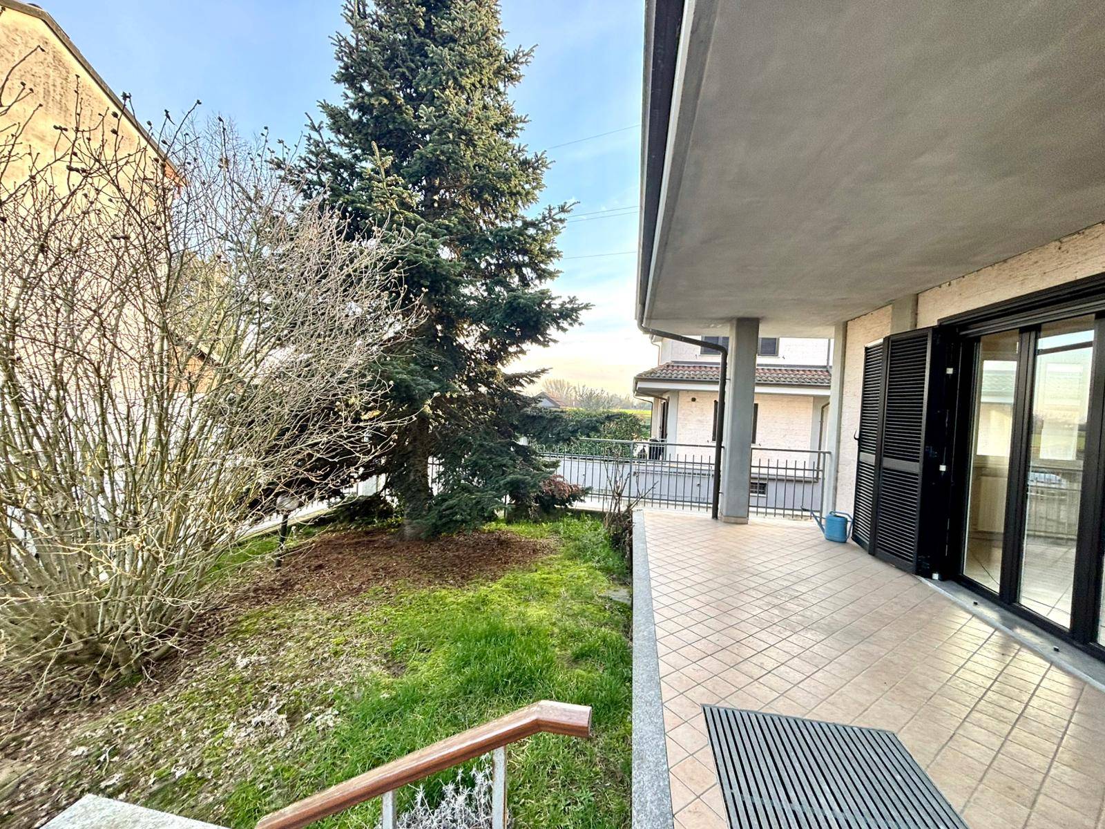 Villa in vendita a Alessandria, Casalbagliano