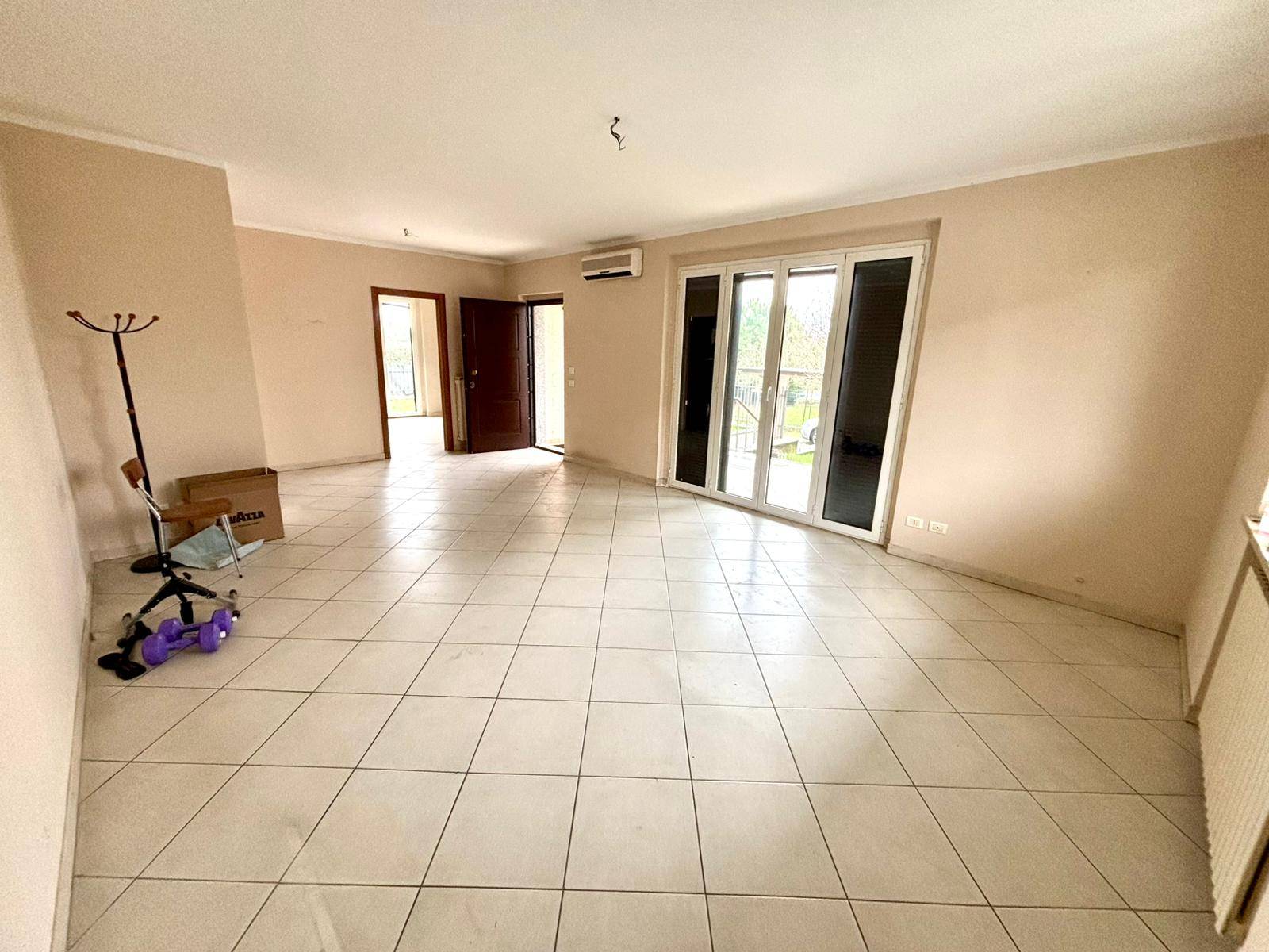 Villa in vendita a Alessandria, Casalbagliano