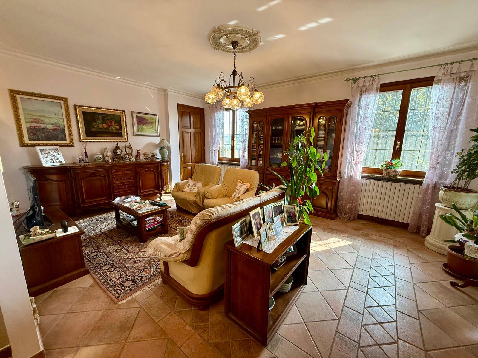 Villa in vendita a Alessandria, Casalbagliano