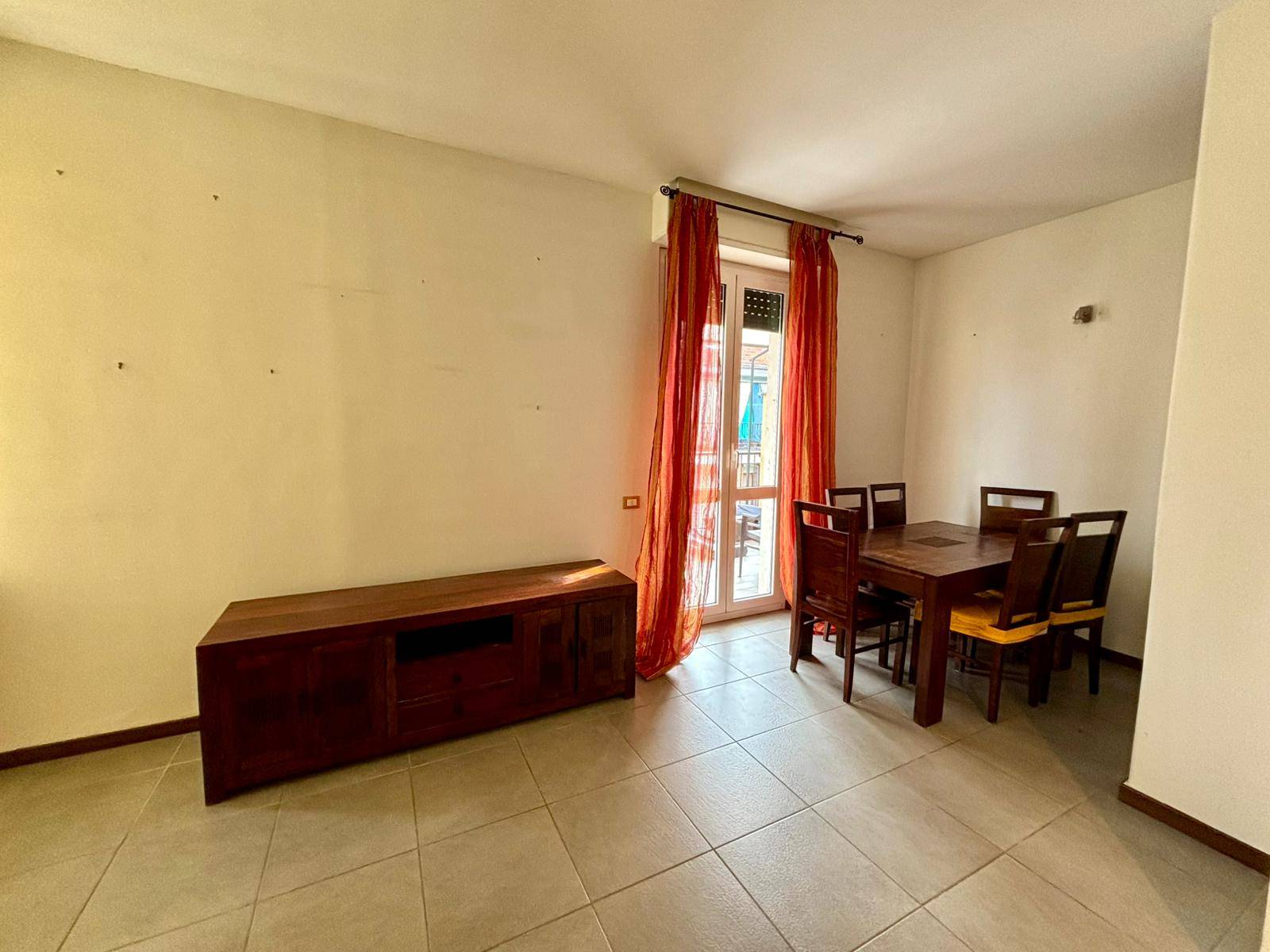 Appartamento in vendita a Alessandria, Centro-P.zza Garibaldi