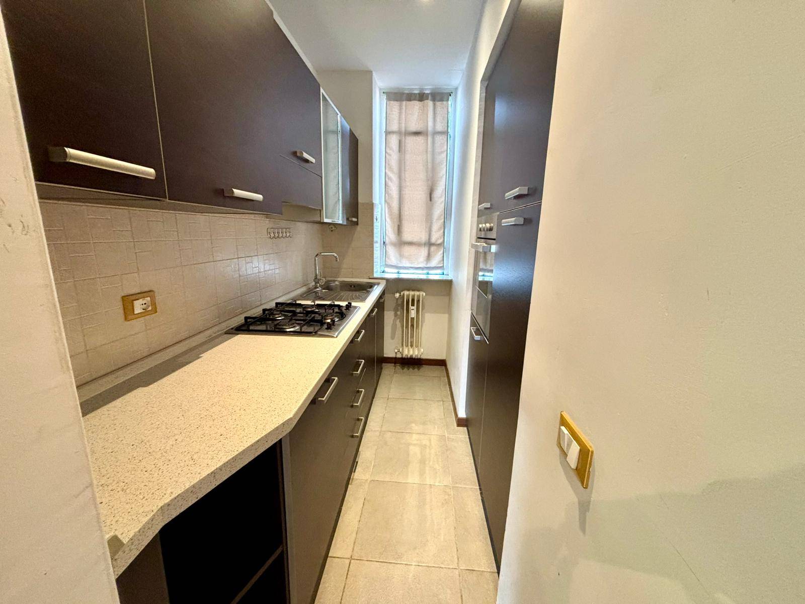 Appartamento in vendita a Alessandria, Centro-P.zza Garibaldi