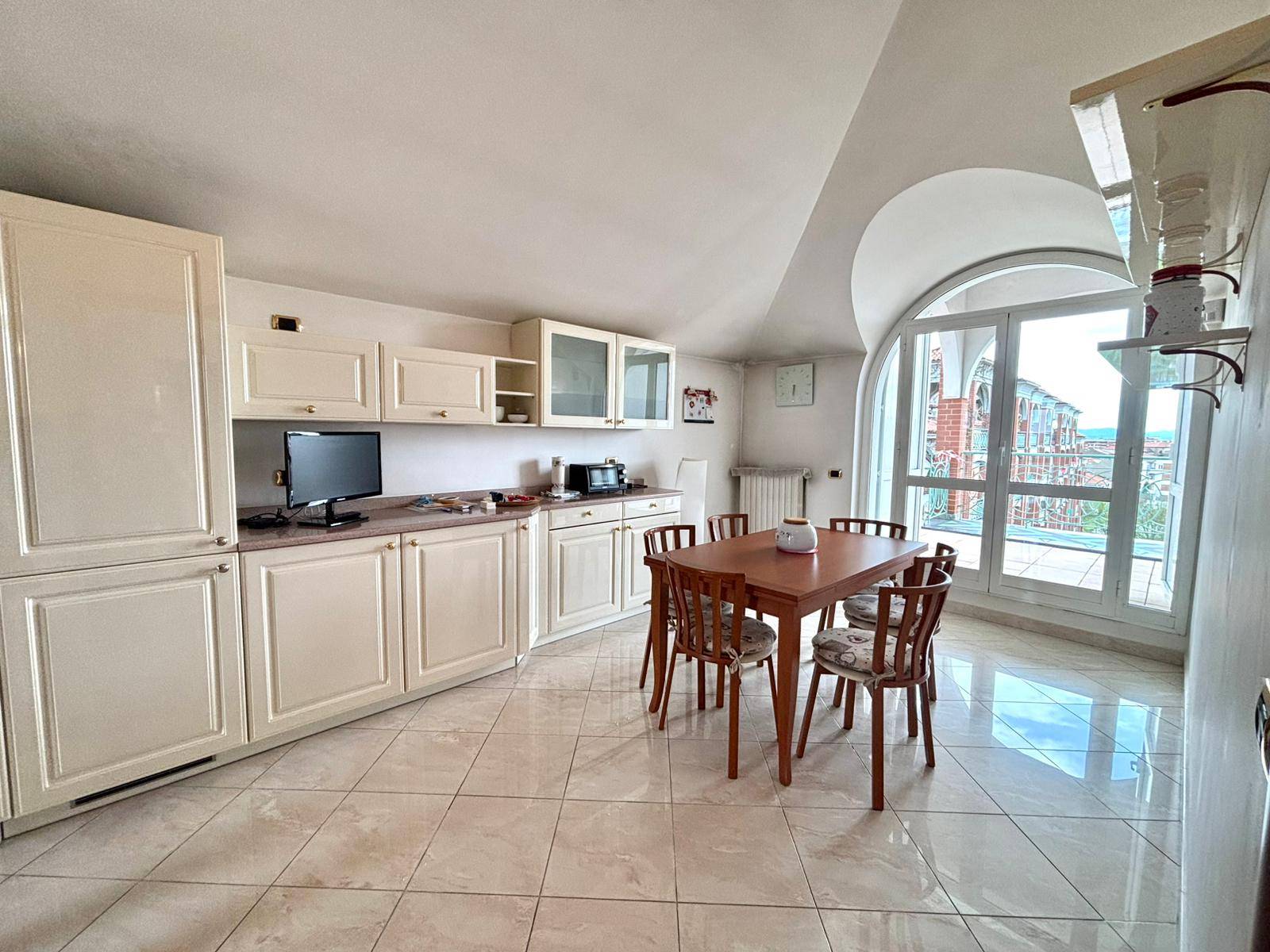 Appartamento in vendita a Alessandria, Centro-P.zza Matteotti