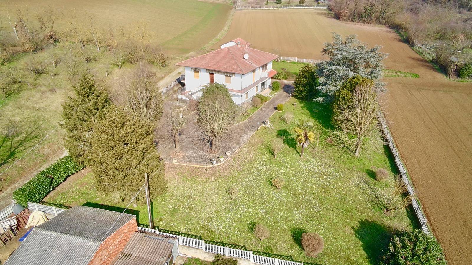 Bifamiliare in vendita a Alessandria, Valmadonna