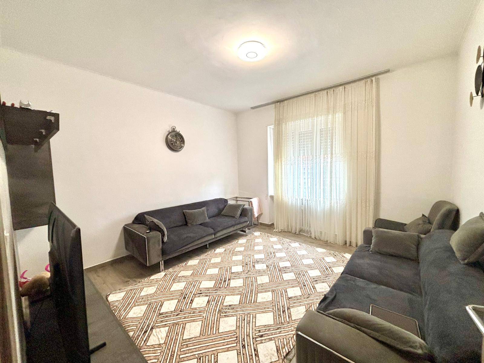 Appartamento in vendita a Alessandria, Centro-P.zza Garibaldi