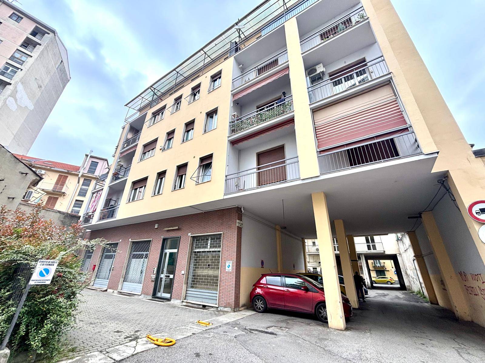 Appartamento in vendita a Alessandria, Centro-P.zza Garibaldi
