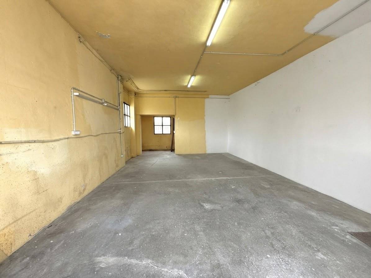 Magazzino in vendita a Alessandria, Cristo
