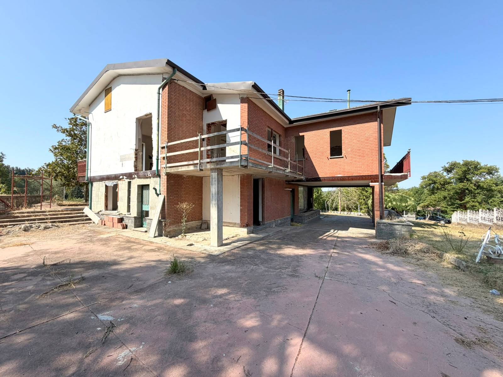 Villa in vendita a Alessandria, Valmadonna