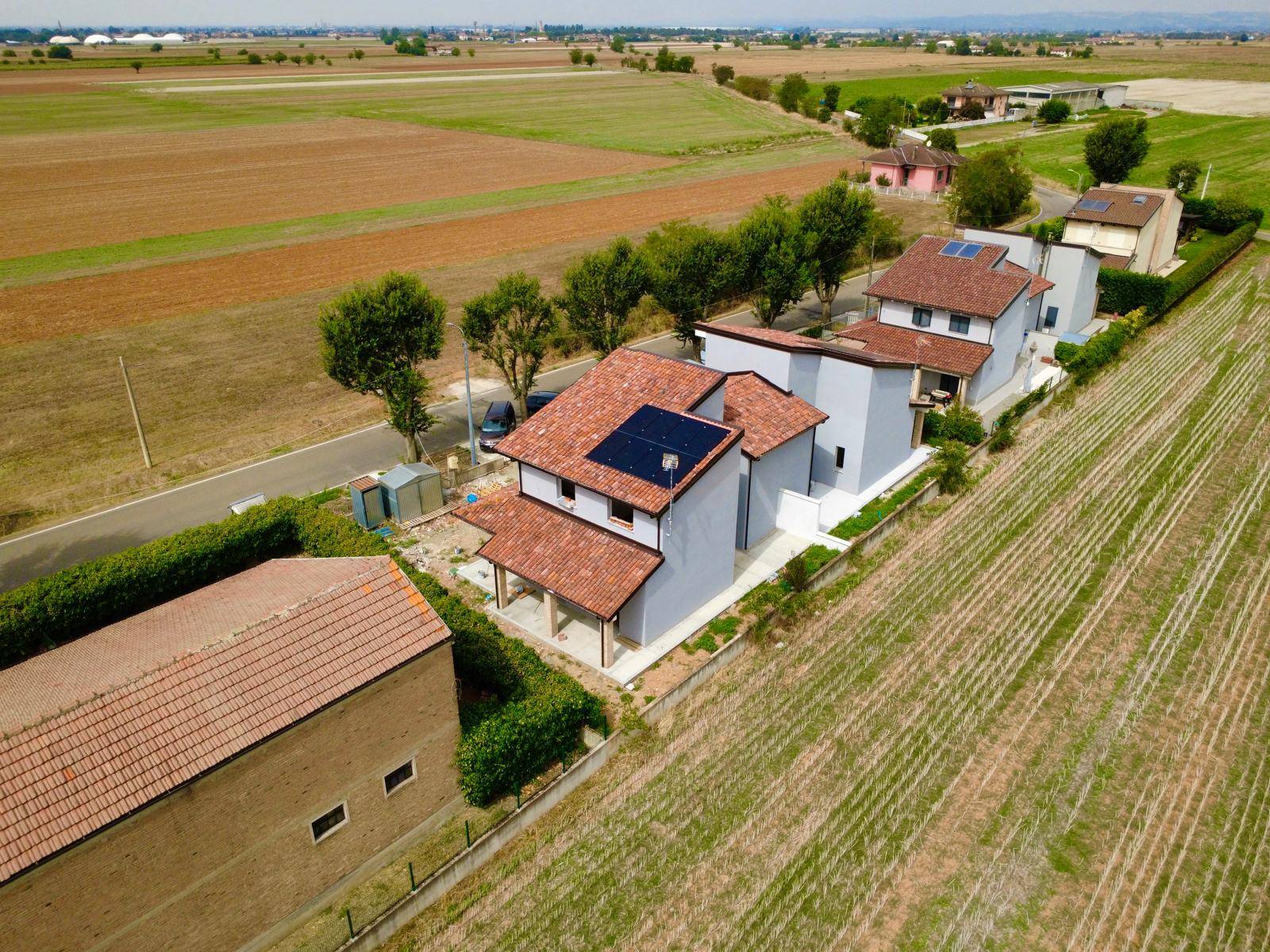 Villa in vendita a Alessandria, Mandrogne