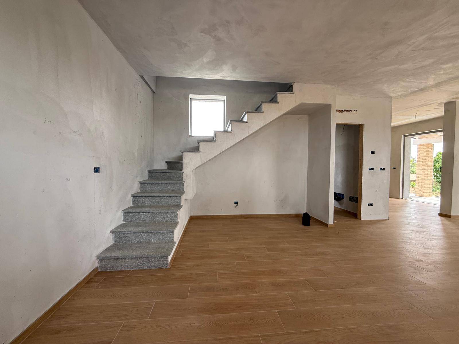 Villa in vendita a Alessandria, Mandrogne