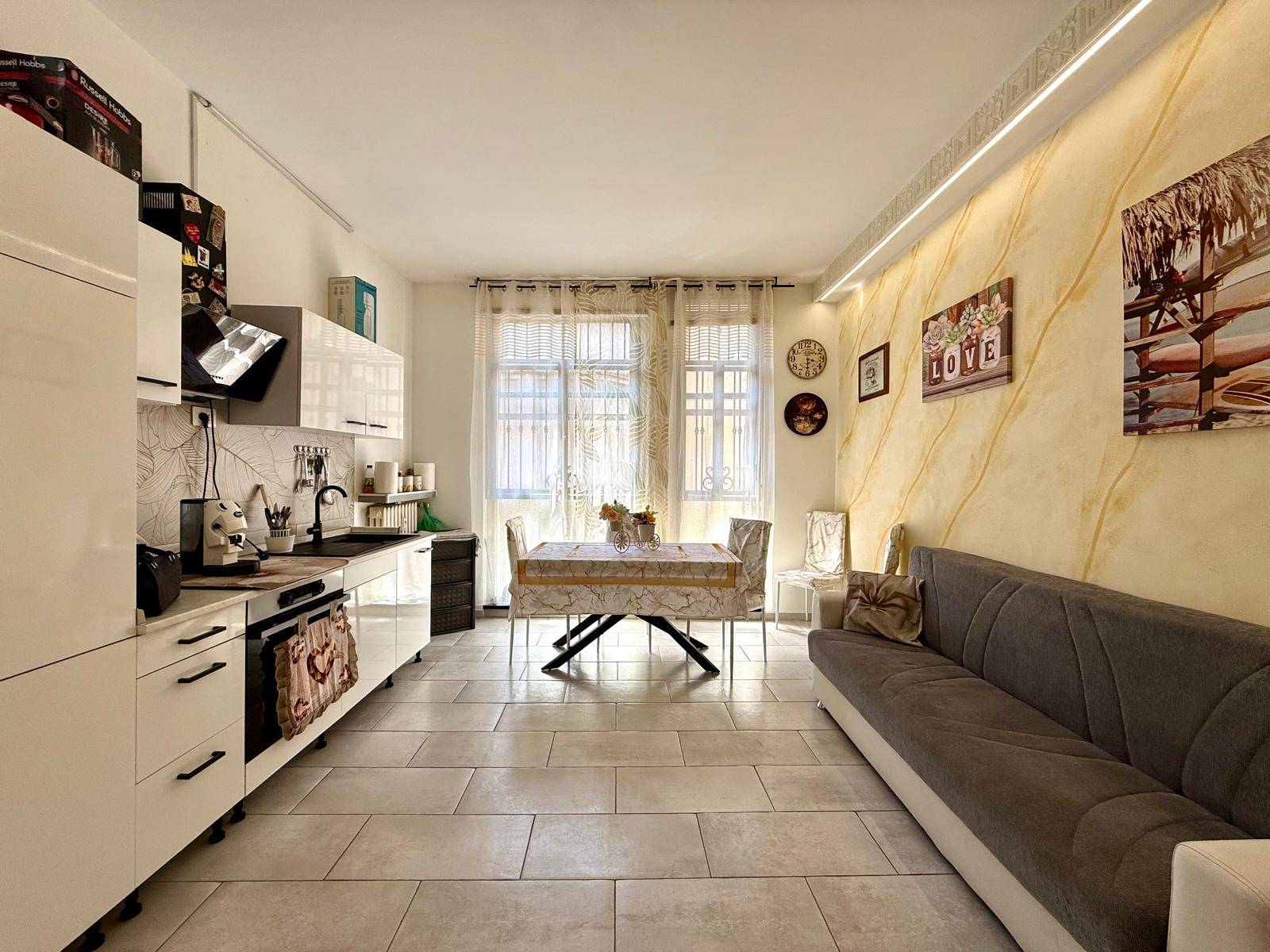 Appartamento in vendita a Alessandria, Centro-P.zza Garibaldi