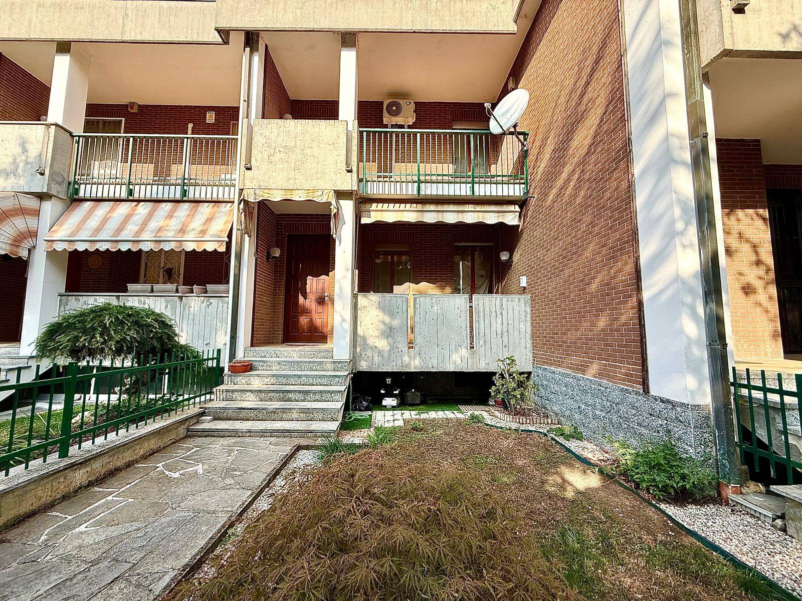 Villette a schiera in vendita a Alessandria, Borgo Rovereto