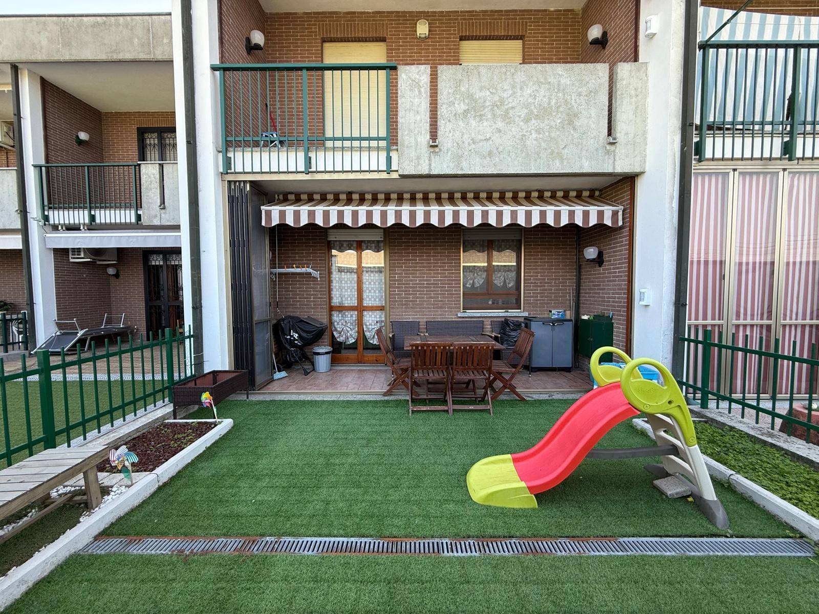 Villette a schiera in vendita a Alessandria, Borgo Rovereto
