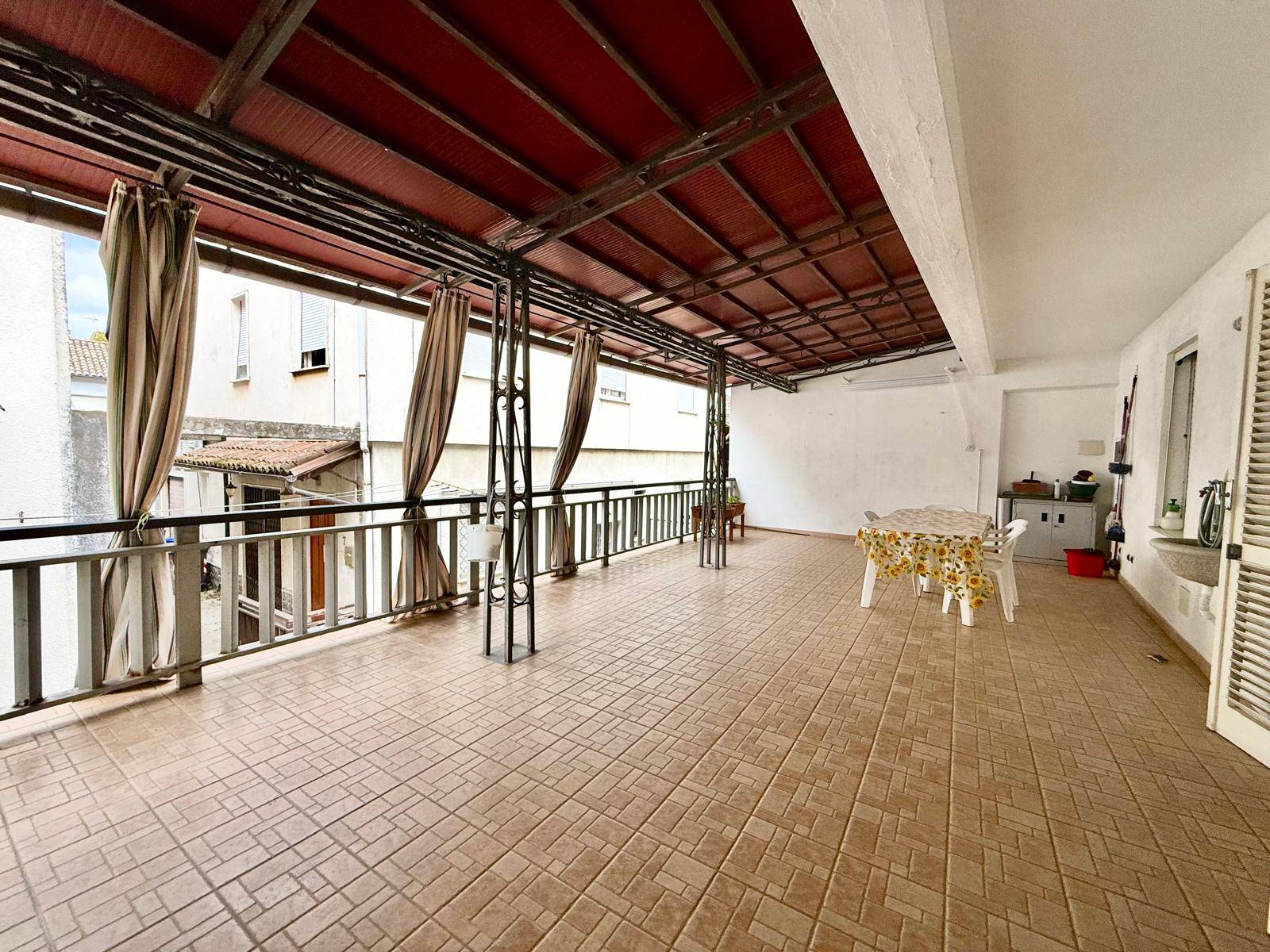 Palazzina in vendita a Carentino