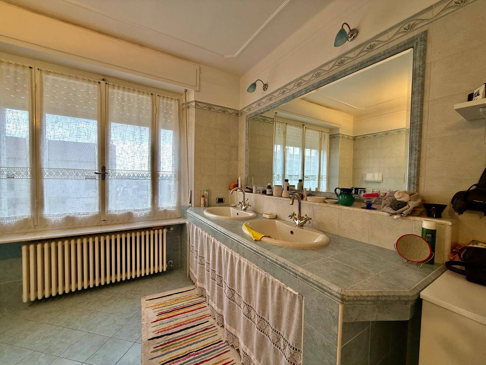 Palazzina in vendita a Carentino