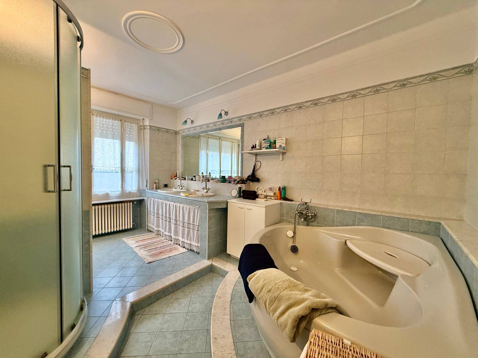Palazzina in vendita a Carentino