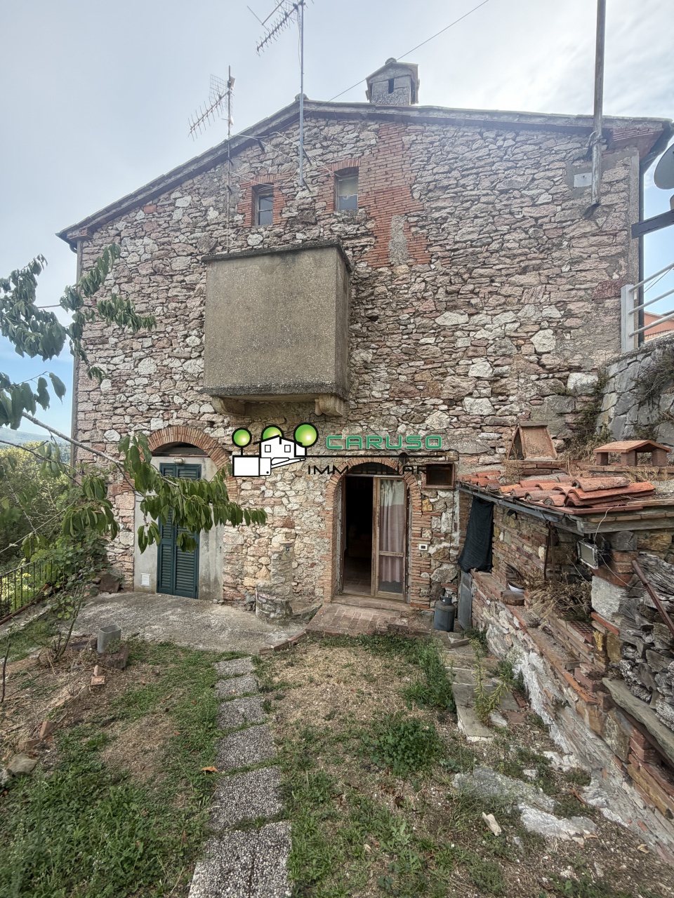Casa indipendente ristrutturata a Montieri