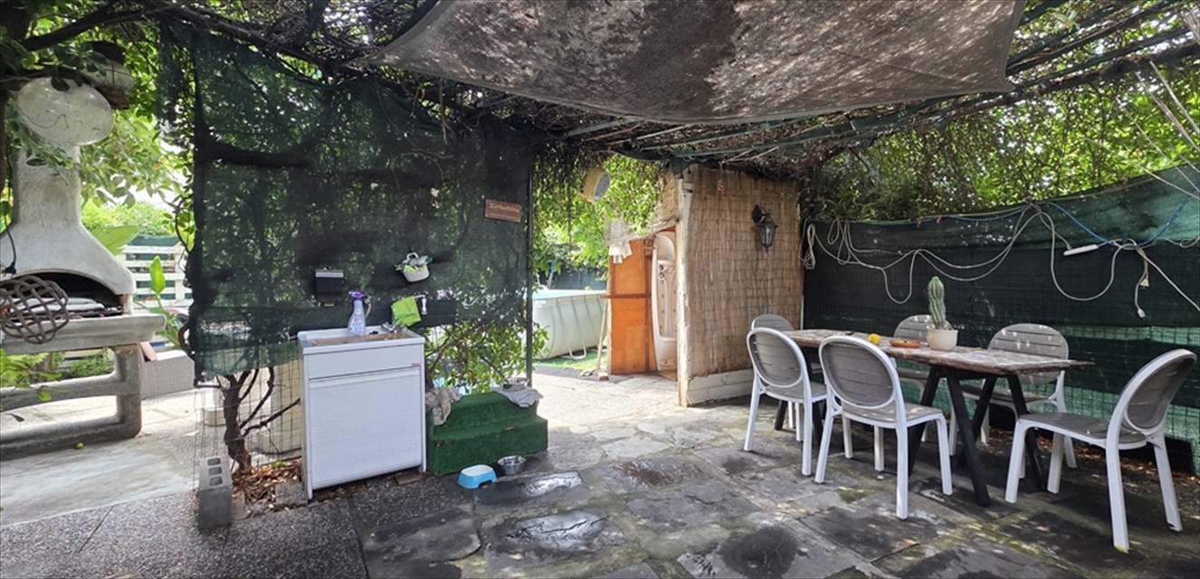 Quadrilocale con giardino, Lavagna residenziale