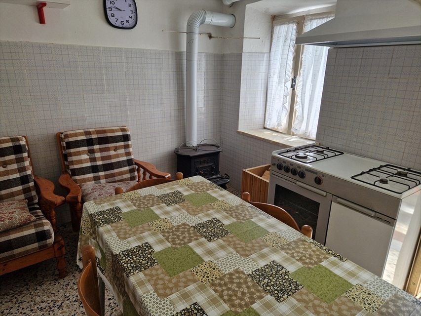 Quadrilocale in vendita, Varese Ligure pastini