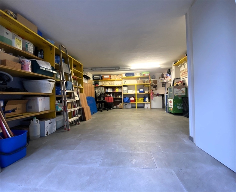 Box/Garage 25mq ristrutturato, Rapallo centro