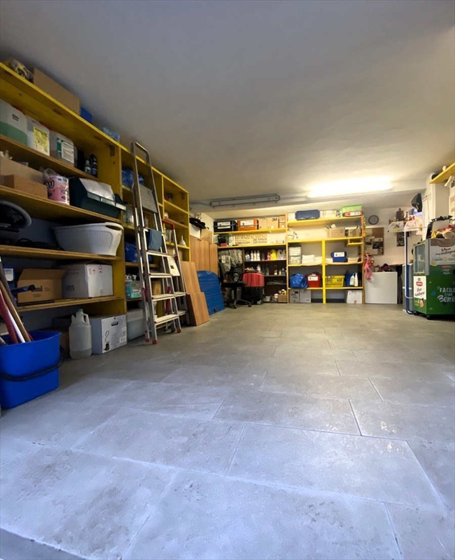 Box/Garage 25mq ristrutturato, Rapallo centro