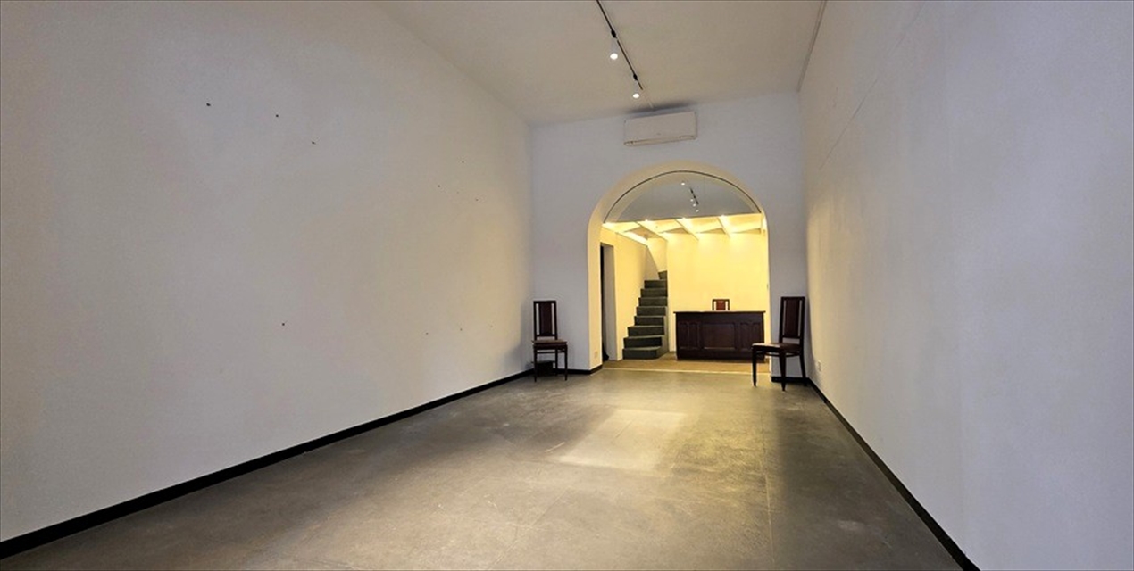 Locale commerciale ristrutturata, Chiavari centro