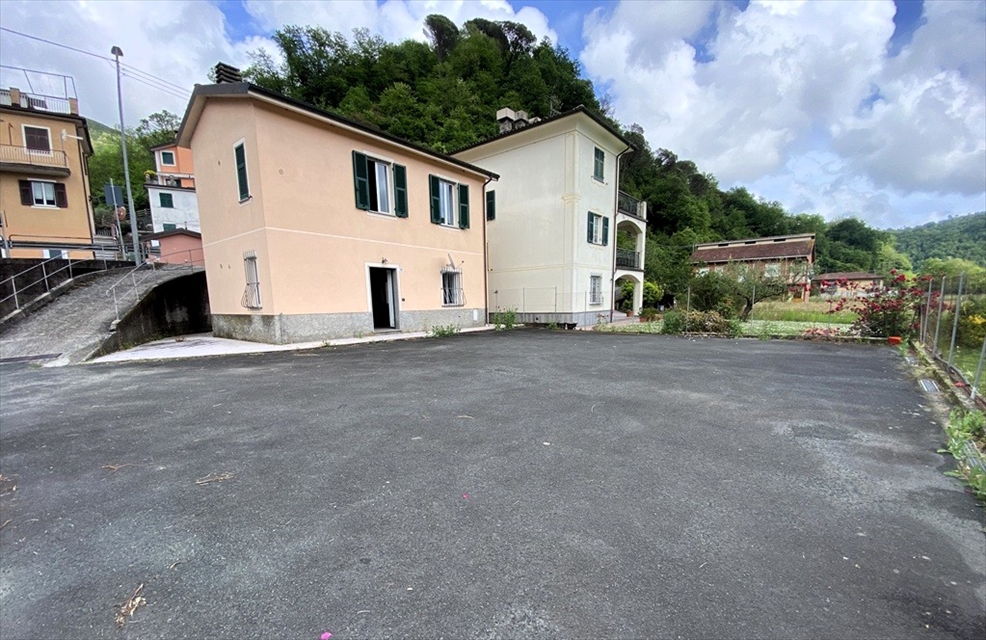 Casa indipendente da ristrutturare, San Colombano Certenoli residenziale