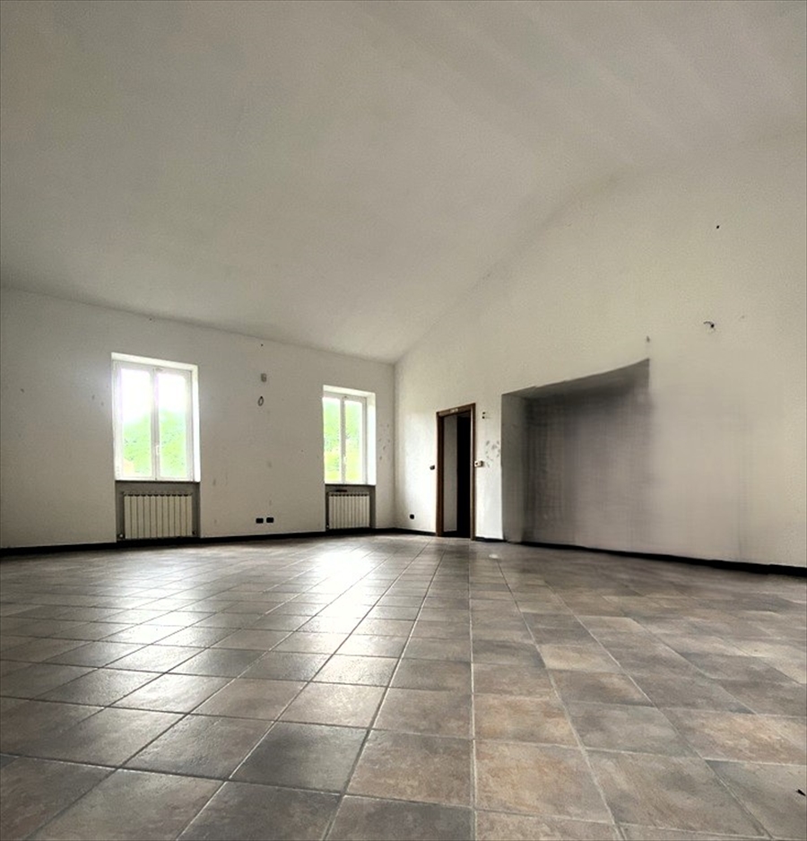Casa indipendente da ristrutturare, San Colombano Certenoli residenziale