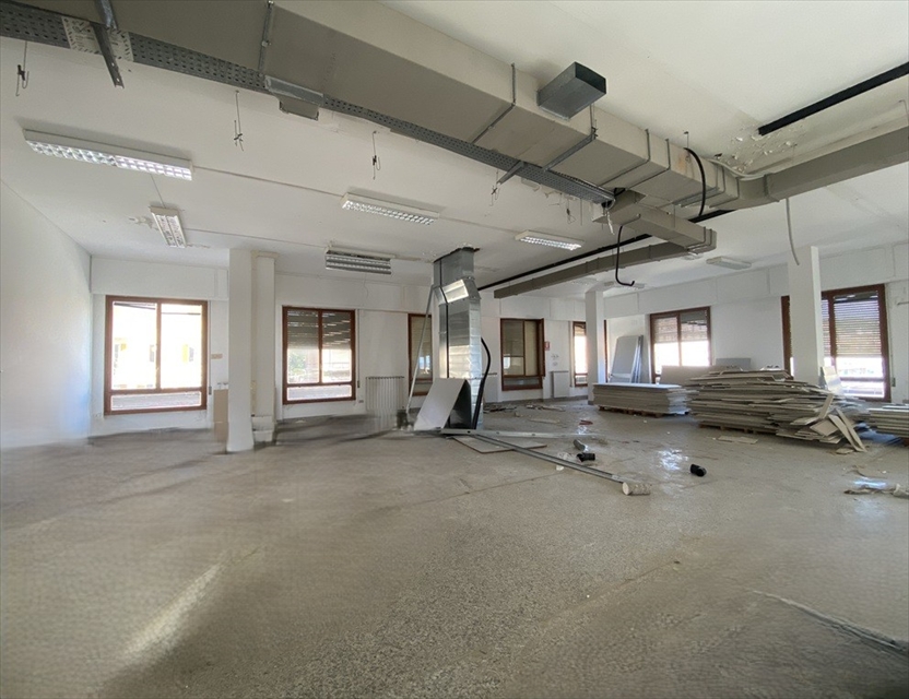 Ufficio da ristrutturare, Chiavari centro