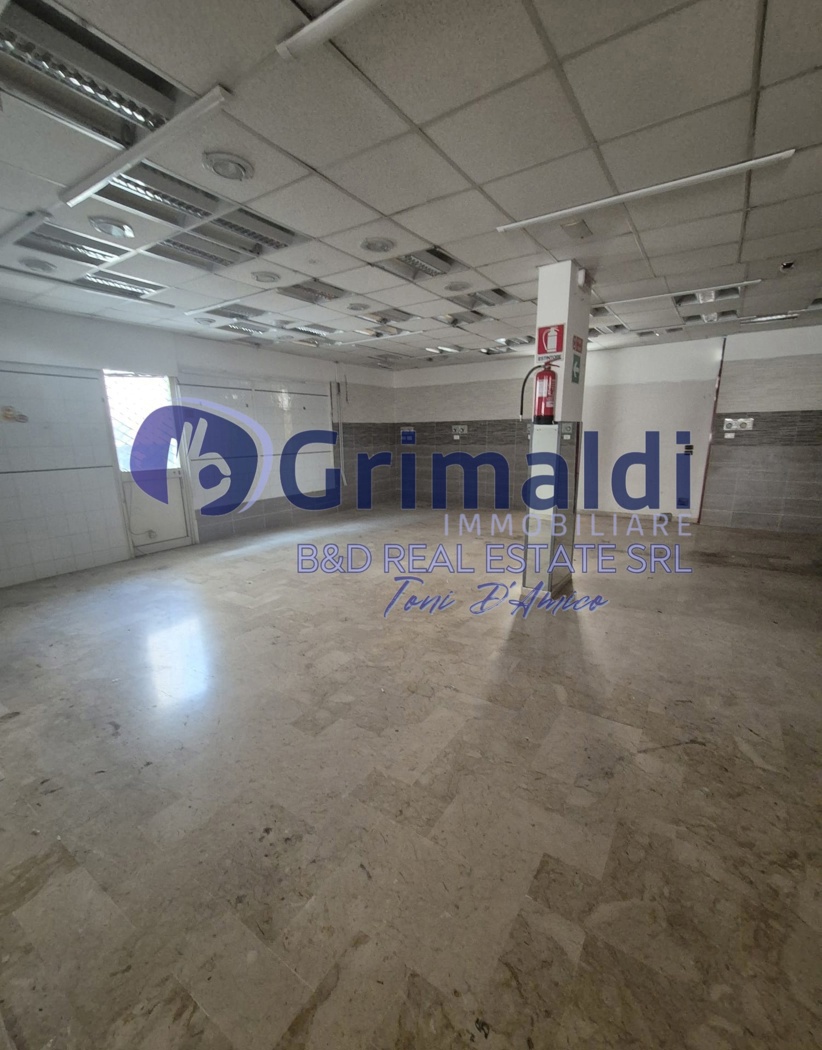 Negozio in vendita a Bagheria