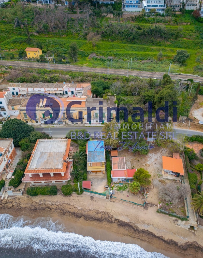 Villa con giardino a Casteldaccia