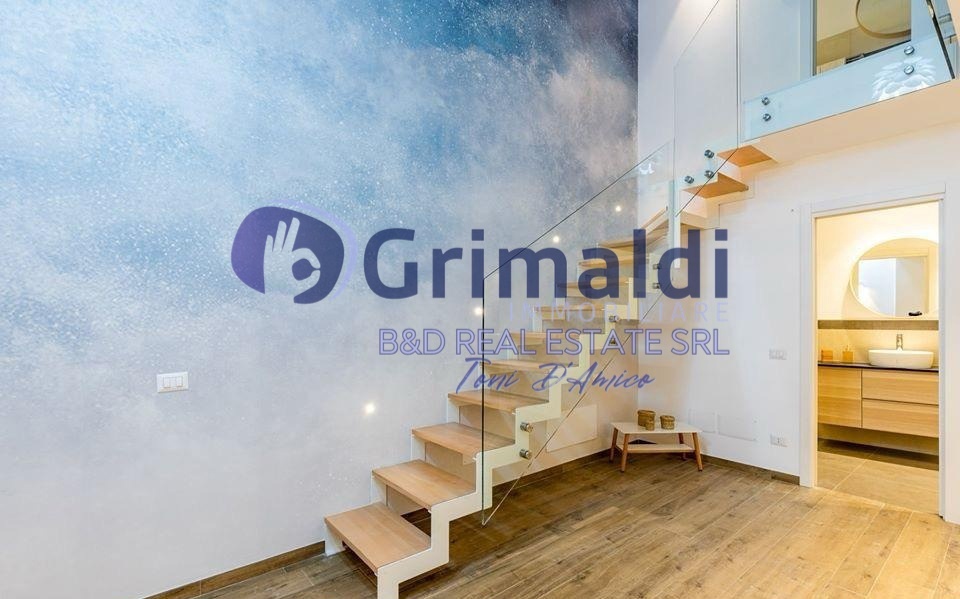 Trilocale con box a Palermo