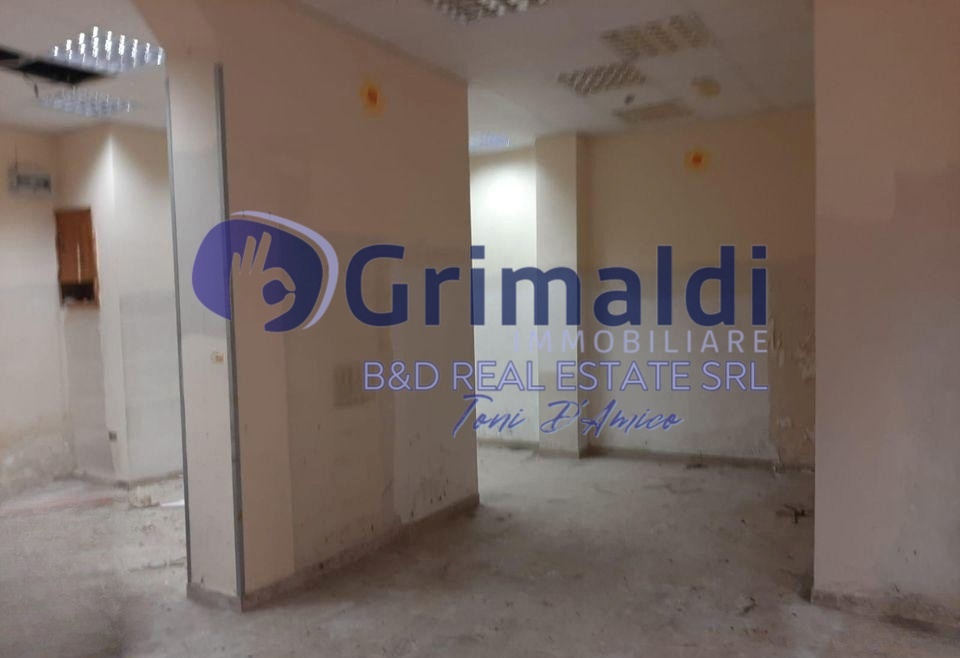 Negozio in affitto a Bagheria