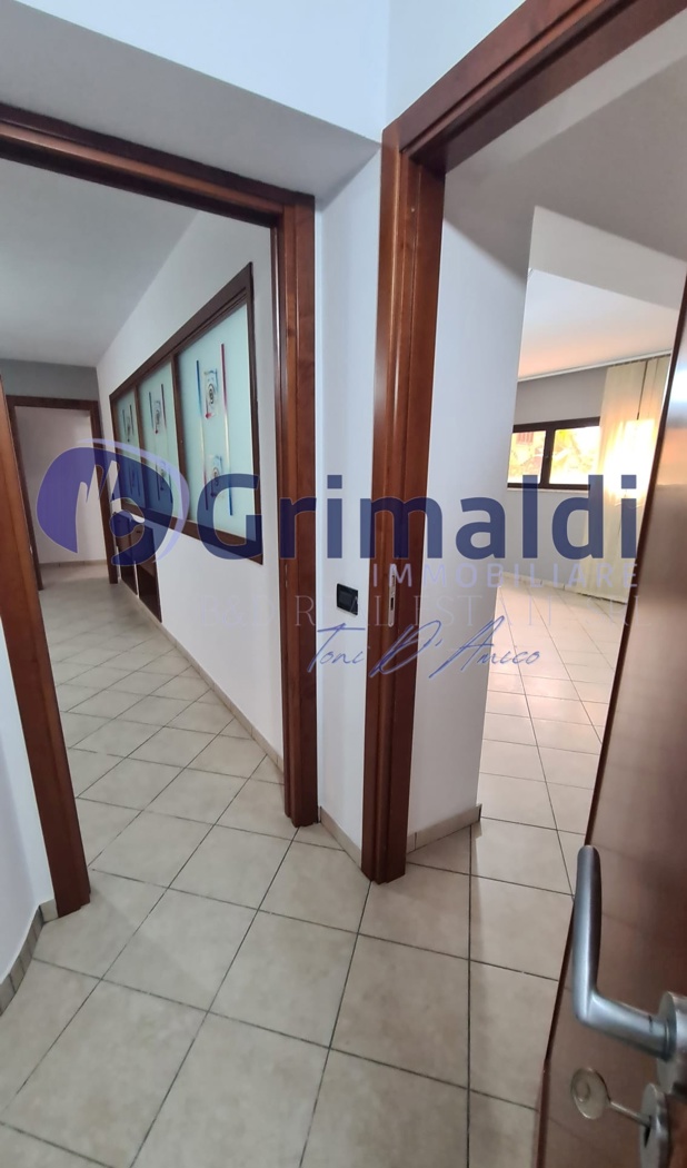 Ufficio in affitto a Casteldaccia