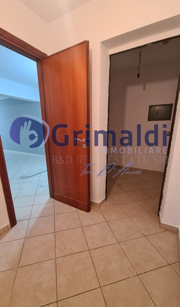 Ufficio ristrutturato a Casteldaccia