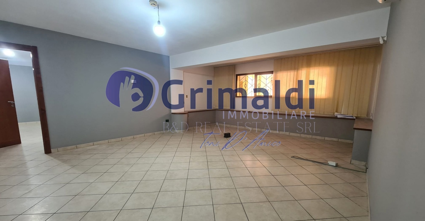 Ufficio ristrutturato a Casteldaccia