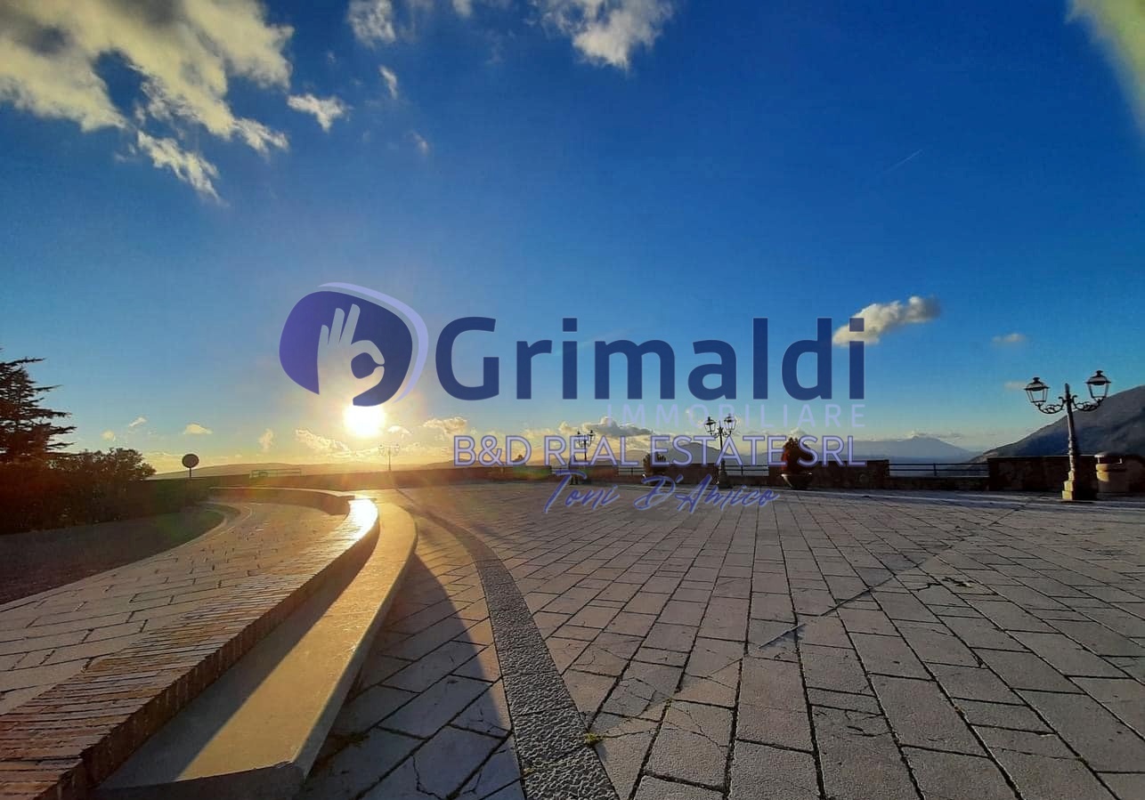 Casa indipendente da ristrutturare a Polizzi Generosa