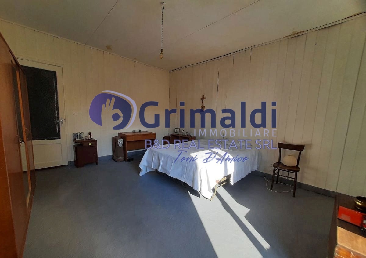 Casa indipendente da ristrutturare a Polizzi Generosa