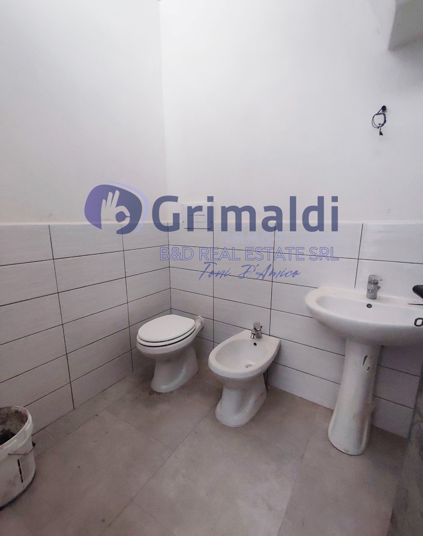 Negozio in affitto a Bagheria