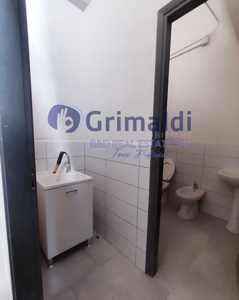 Negozio in affitto a Bagheria