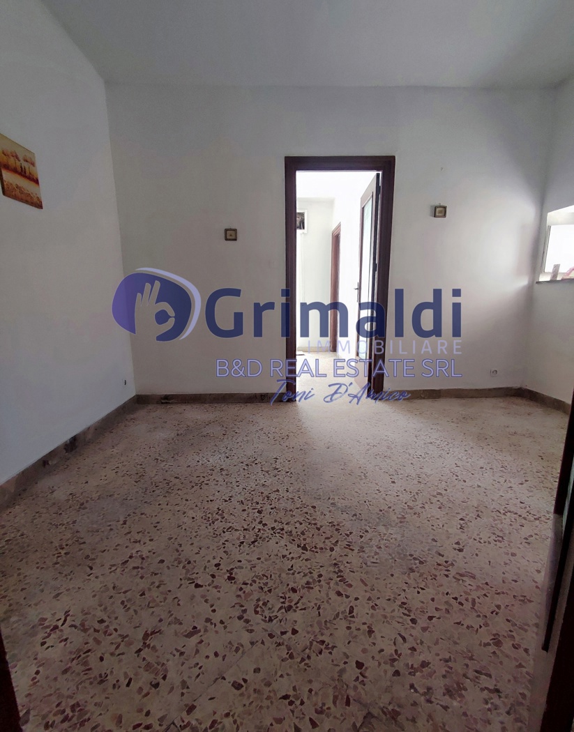 Quadrilocale da ristrutturare a Monreale