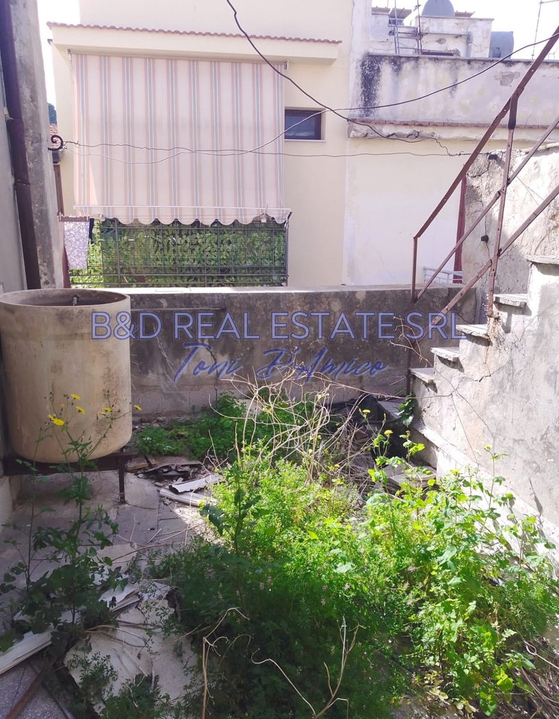 Casa indipendente da ristrutturare a Bagheria