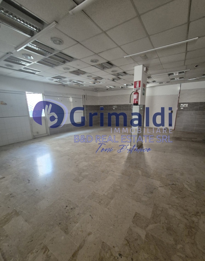 Negozio in affitto a Bagheria