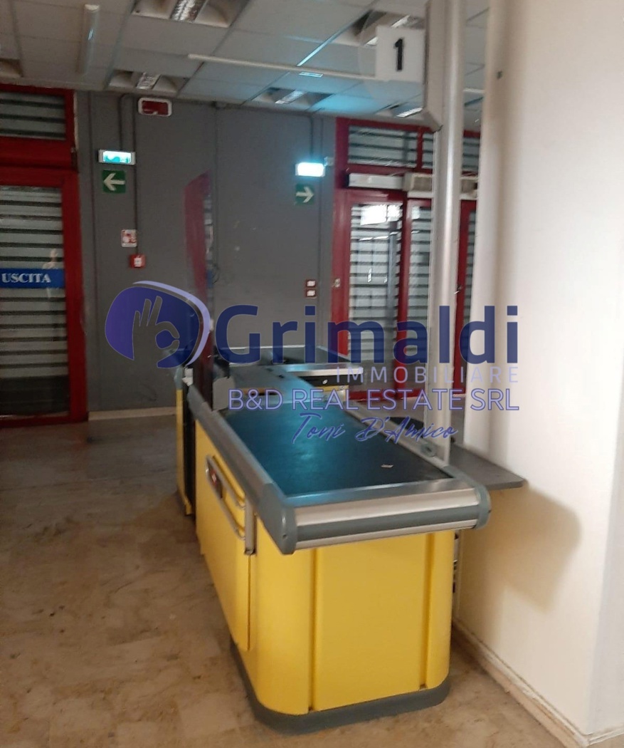 Negozio in vendita a Bagheria