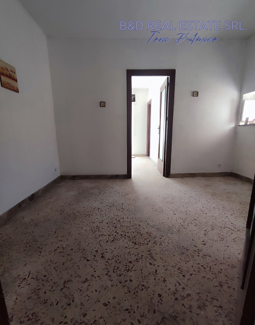 Quadrilocale da ristrutturare a Monreale