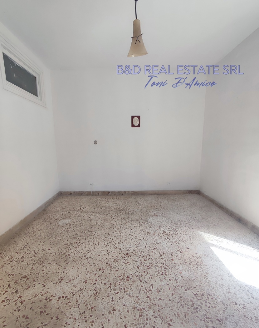 Quadrilocale da ristrutturare a Monreale