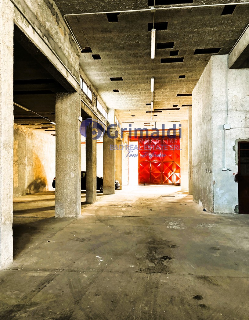 Magazzino in vendita a Casteldaccia