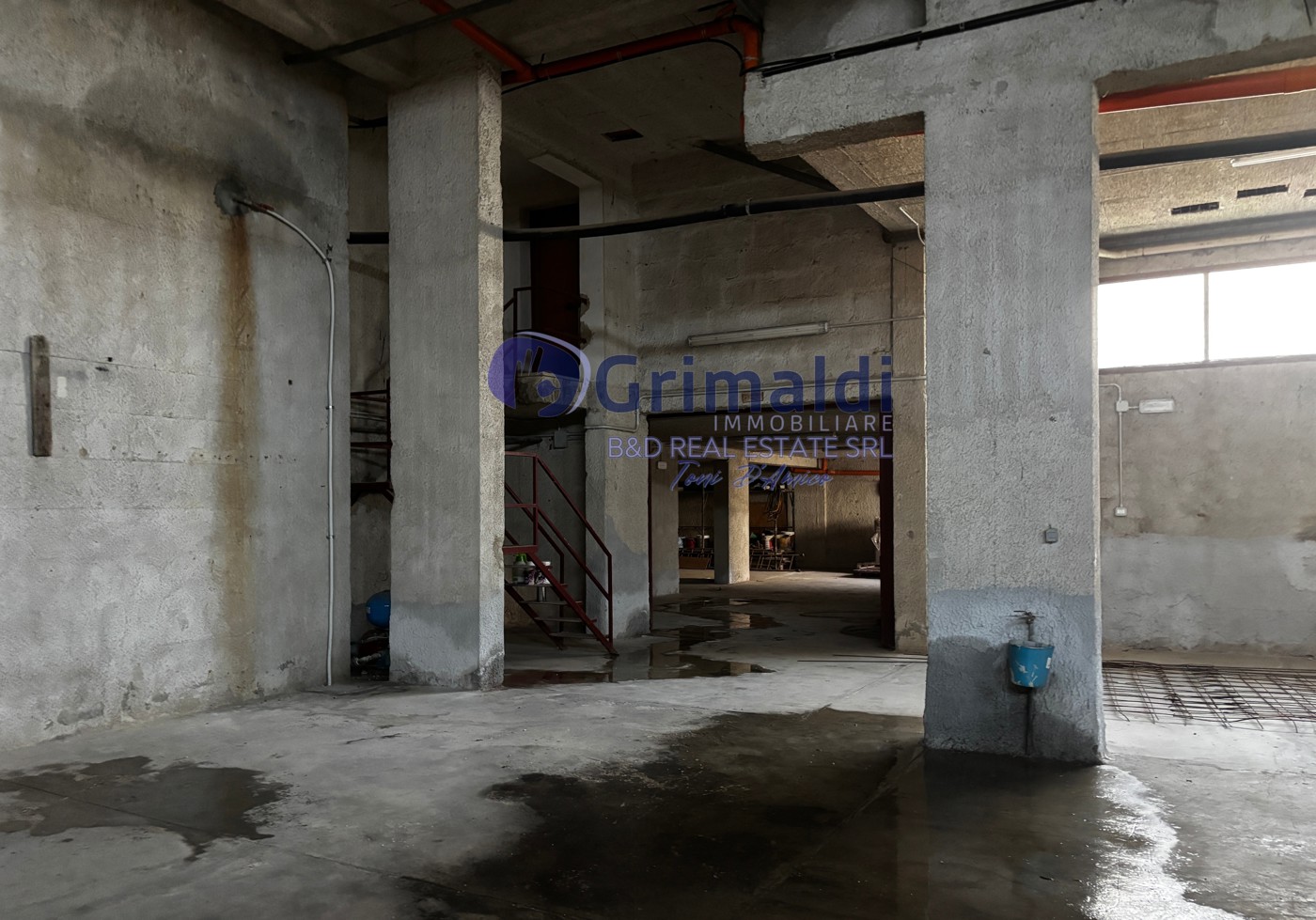 Magazzino in vendita a Casteldaccia