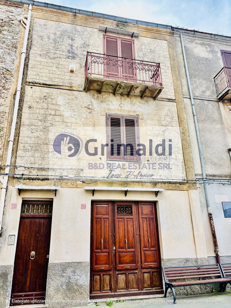 Casa indipendente ristrutturata a Polizzi Generosa
