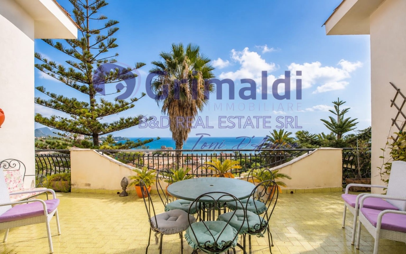 Villa con giardino a Casteldaccia