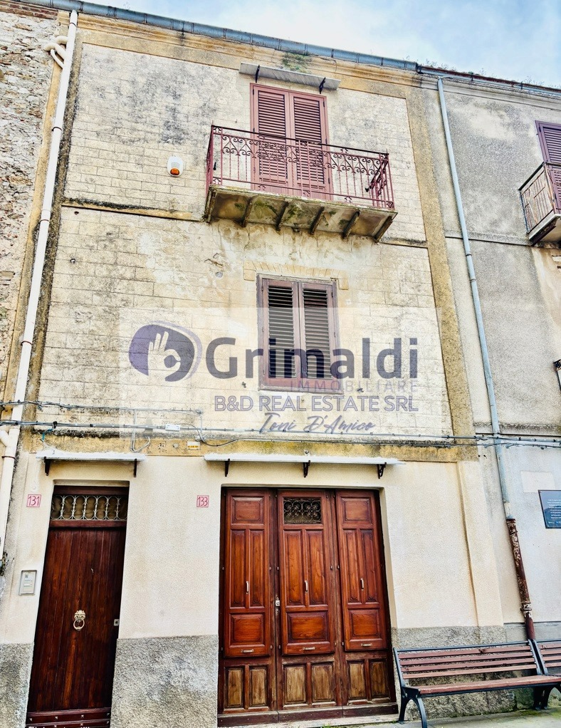 Casa indipendente in affitto a Polizzi Generosa
